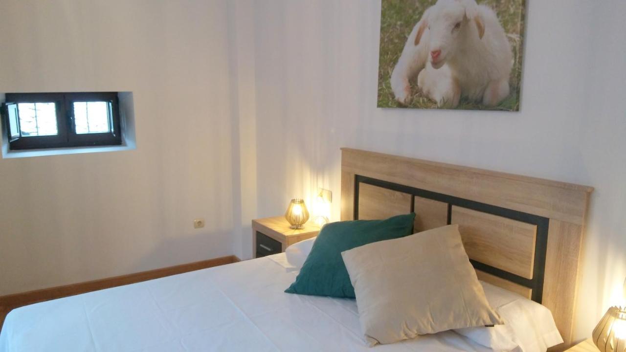 Casa El Tejo Villa San Cristobal de Valdueza Екстериор снимка